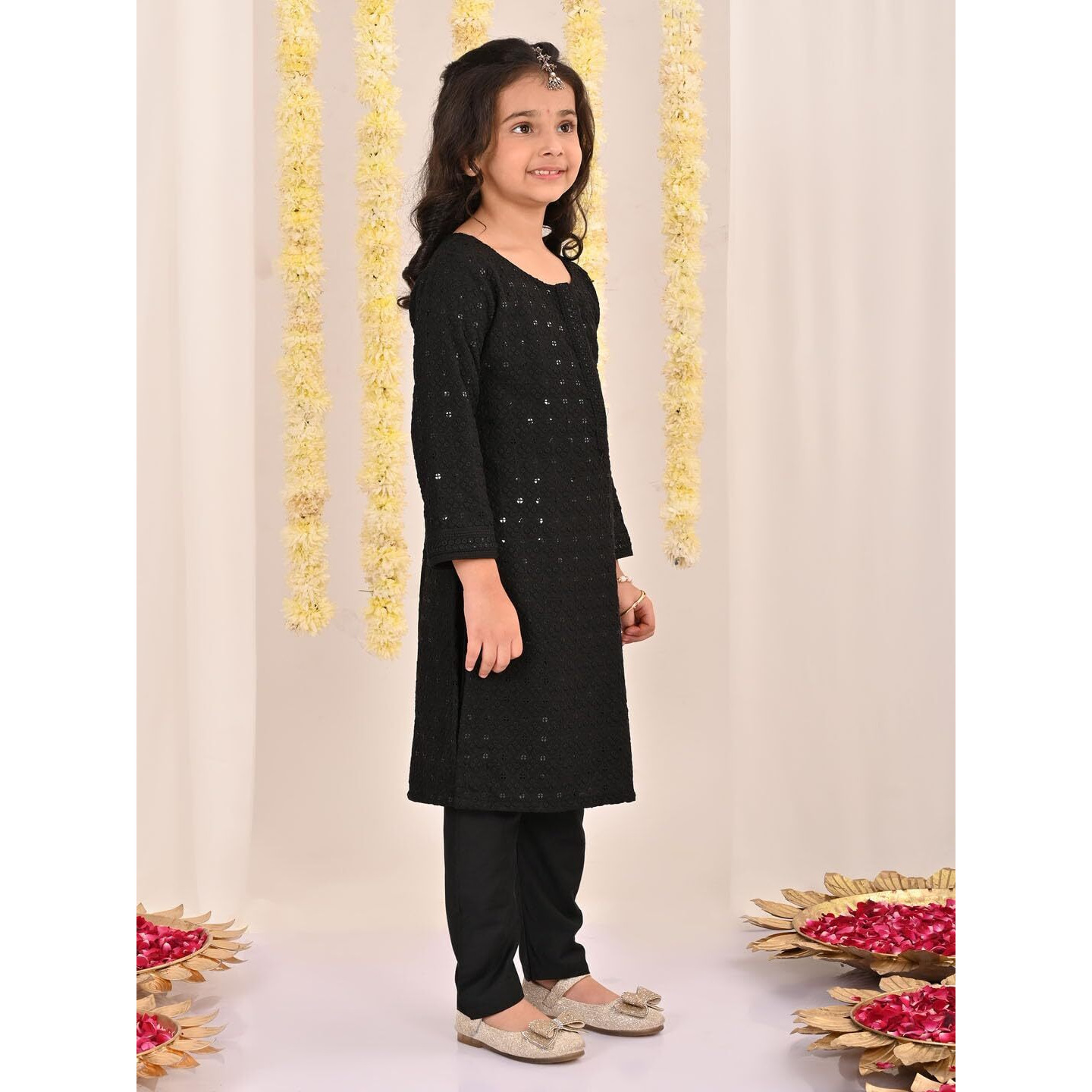VASTRAMAY Girls' Black Kurta And Pant Set_VASGKP050BL_28