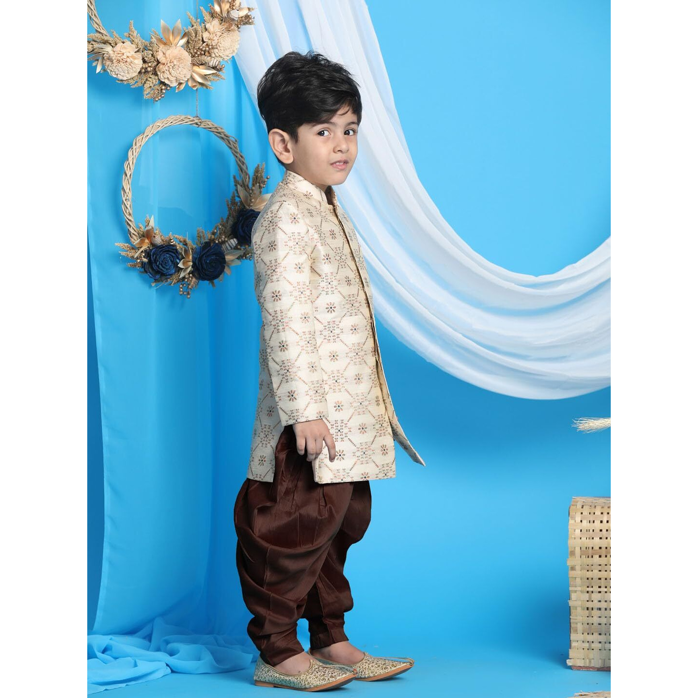 VASTRAMAY Boys' Beige And Gold Sherwani Set_VASBSW027nCDCO_32
