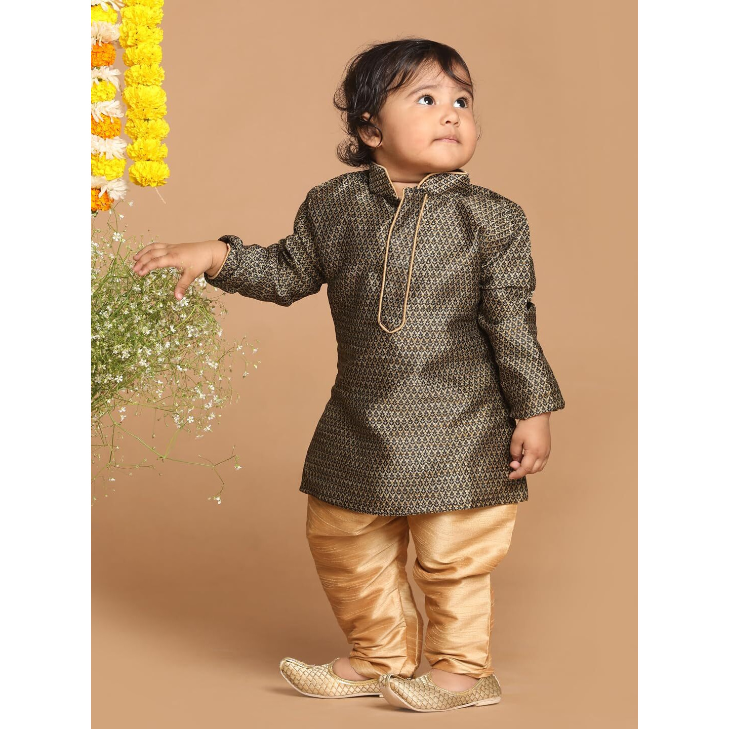 VASTRAMAY Infant Boys Black and Rose Gold Silk Blend Kurta Pyjama Set_VSHISBK047BLnPRG_18