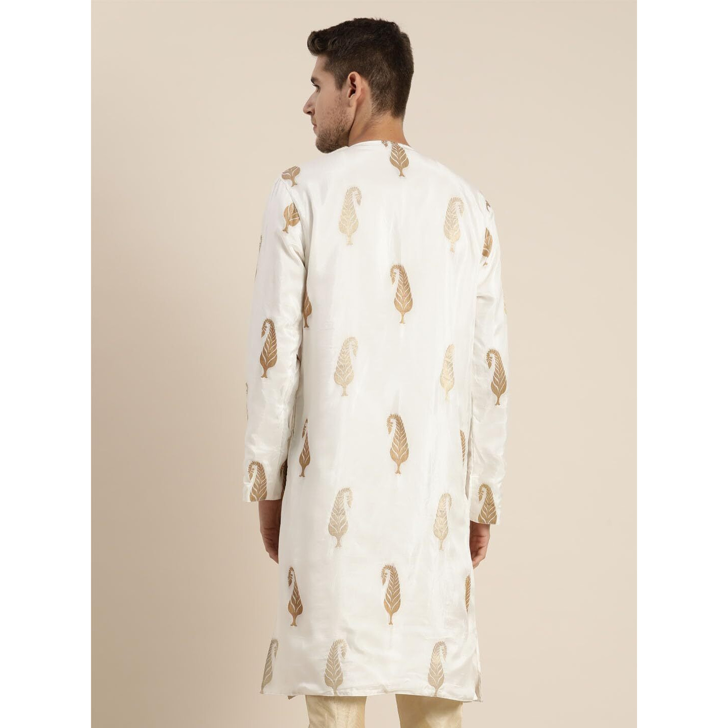VASTRAMAY Men's White and Gold Silk Blend Kurta | Jacqard Silk Woven Design Angrakha Kurta | Timeless Elegance for Festivals & Events | Classic Design, Premium Comfort, and Versatile Style