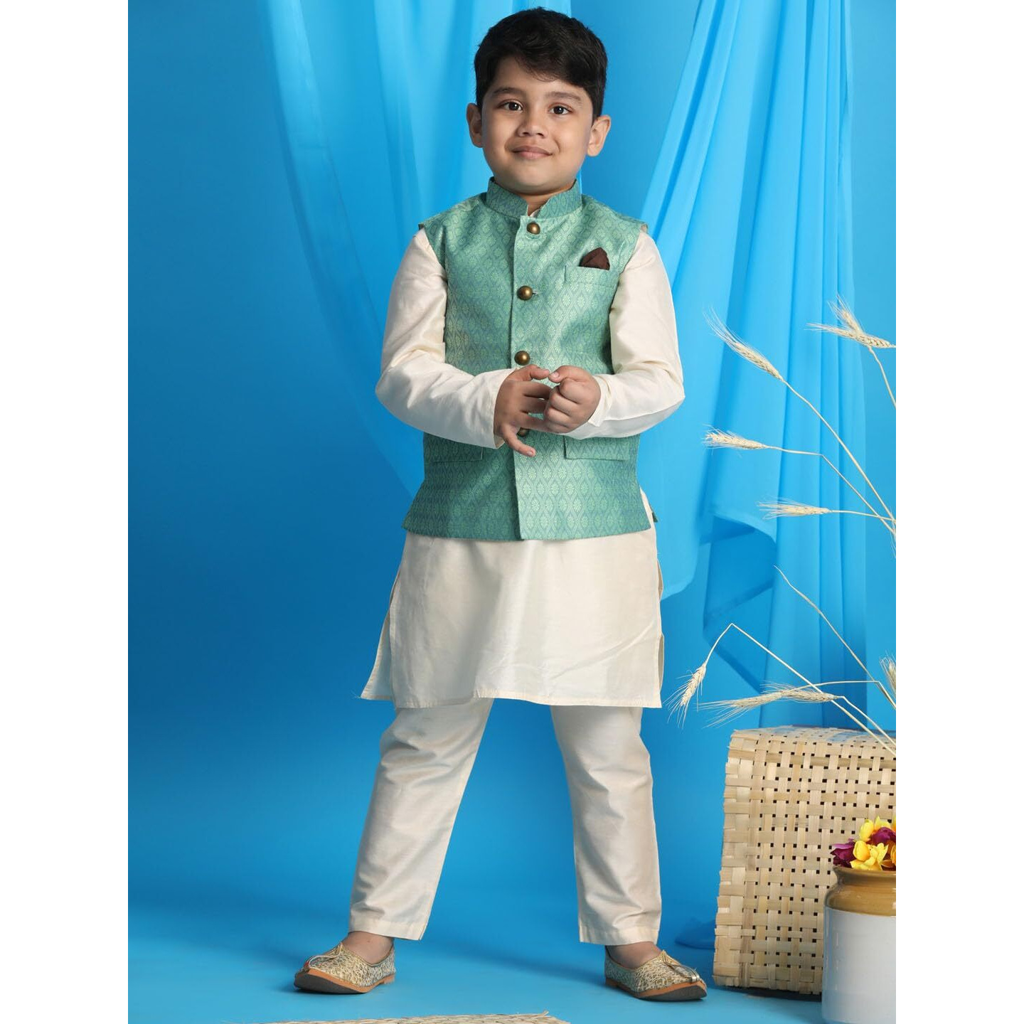 VASTRAMAY Boys' Green And Cream Jacket, Kurta and Pyjama Set_VASBJ105GNnBK091CRnBVPCR_32