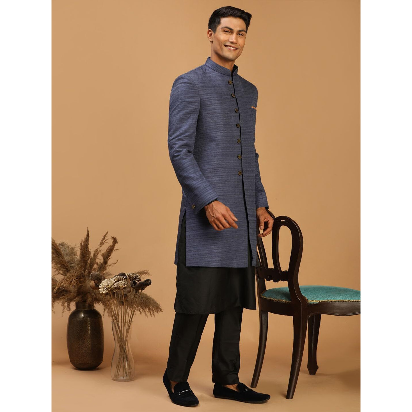 VASTRAMAY Men's Black And Navy Blue Viscose Sherwani Set
