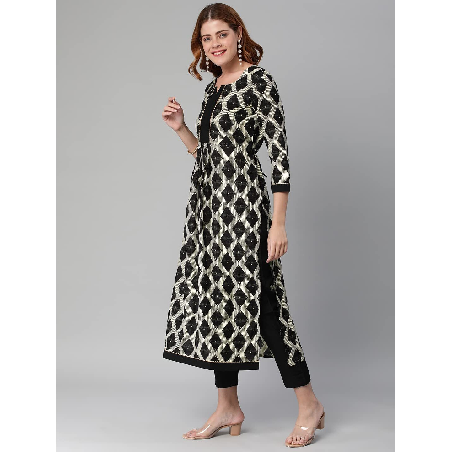 ANNI DESIGNER Women's Cotton Blend Chex Printed Straight Kurta with Pant (Chix Black_L_Black_Large)