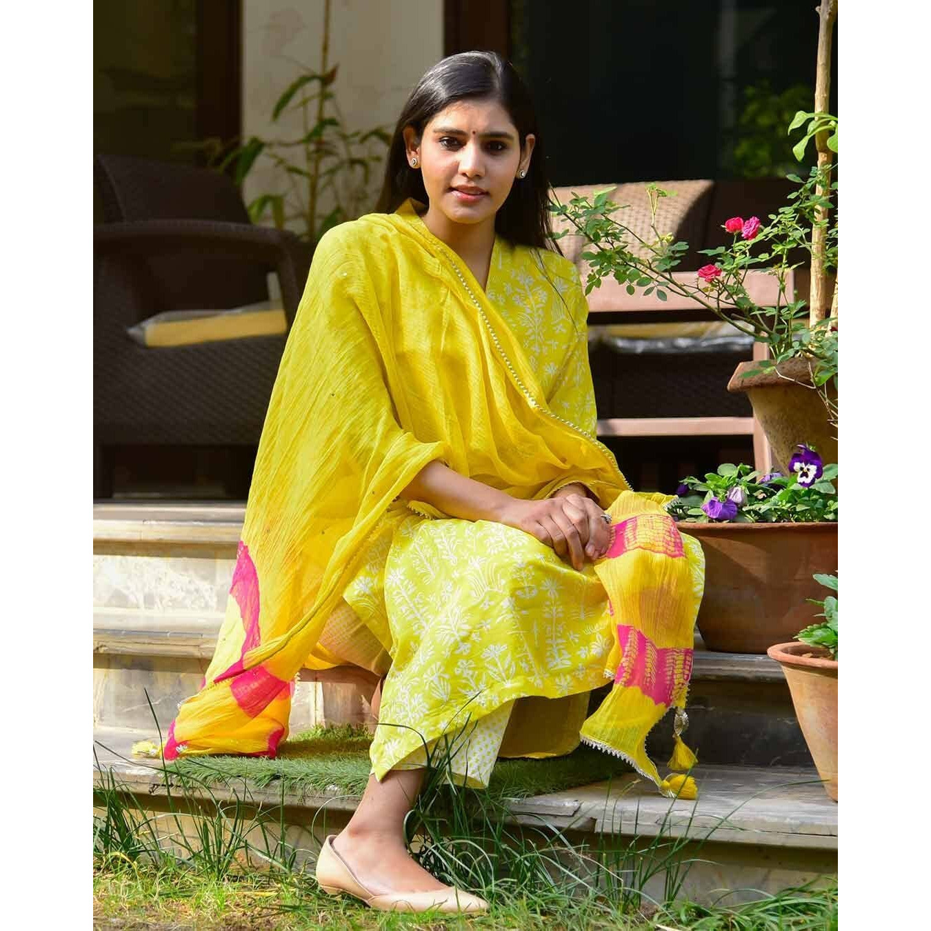 ANNI DESIGNER Women's Cotton Blend Straight Printed Kurta with Pant & Dupatta (BAGRU-Yellow_XL_Yellow_X-Large)