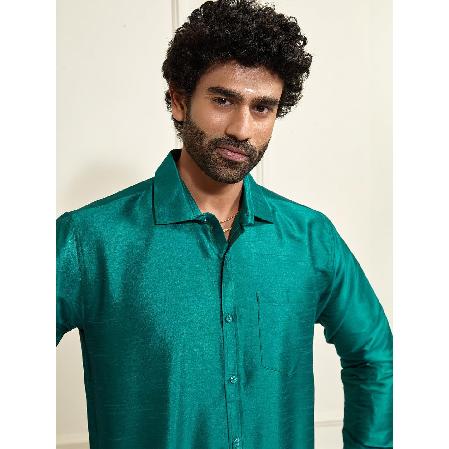 VASTRAMAY Men's Green Silk Blend Ethnic Shirt | Full Sleeves South Indian Traditional Shirt | Festive, Wedding, Casual Wear