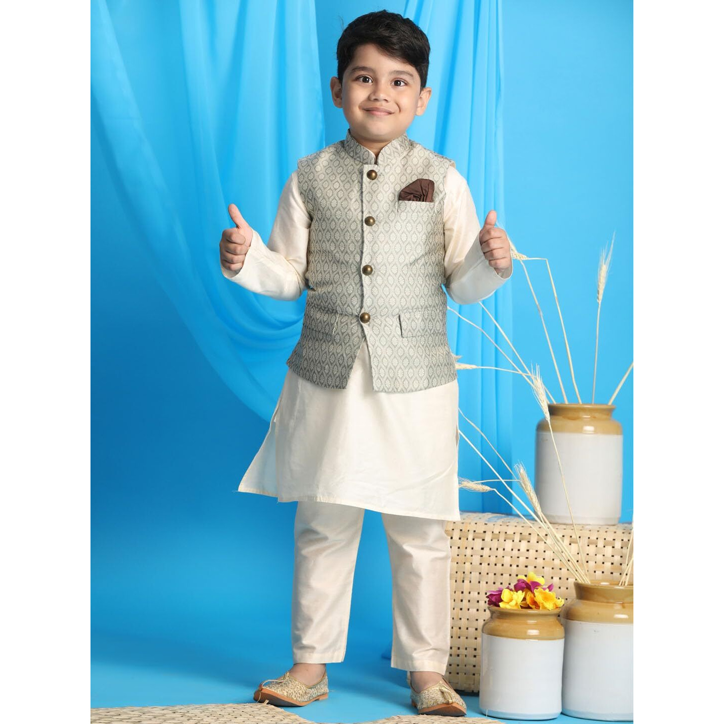 VASTRAMAY Boys' Beige And Cream Jacket, Kurta and Pyjama Set_VASBJ105BGnBK091CRnBVPCR_30