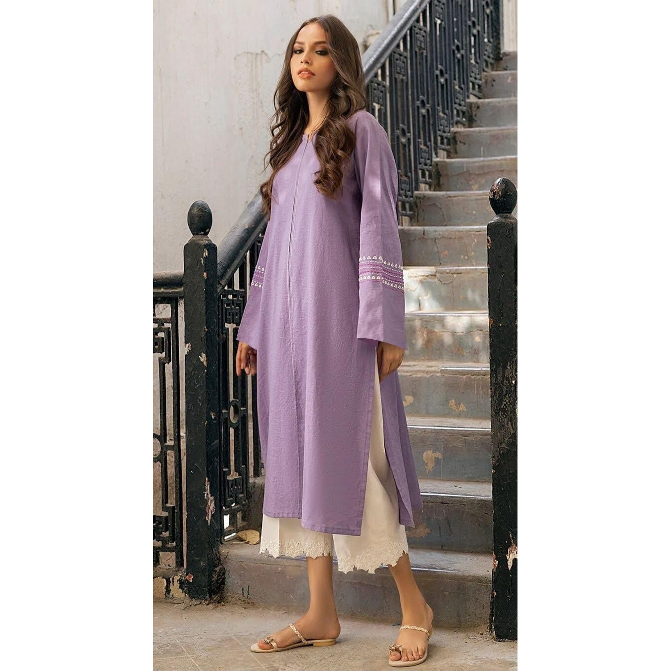 ANNI DESIGNER Women's Rayon Viscose Straight Solid Kurta (Sejalani Purple_M_Cream_Medium)