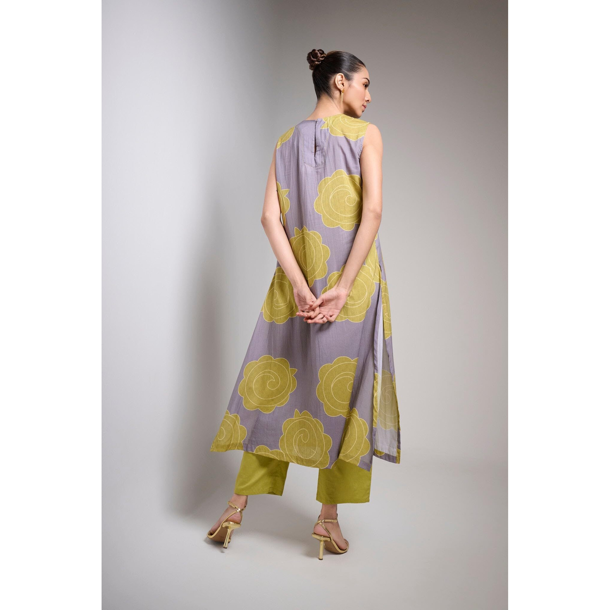 ANNI DESIGNER Women's Rayon Viscose Straight Printed Kurta with Pant (Himcity Purple_L_Purple_Large)