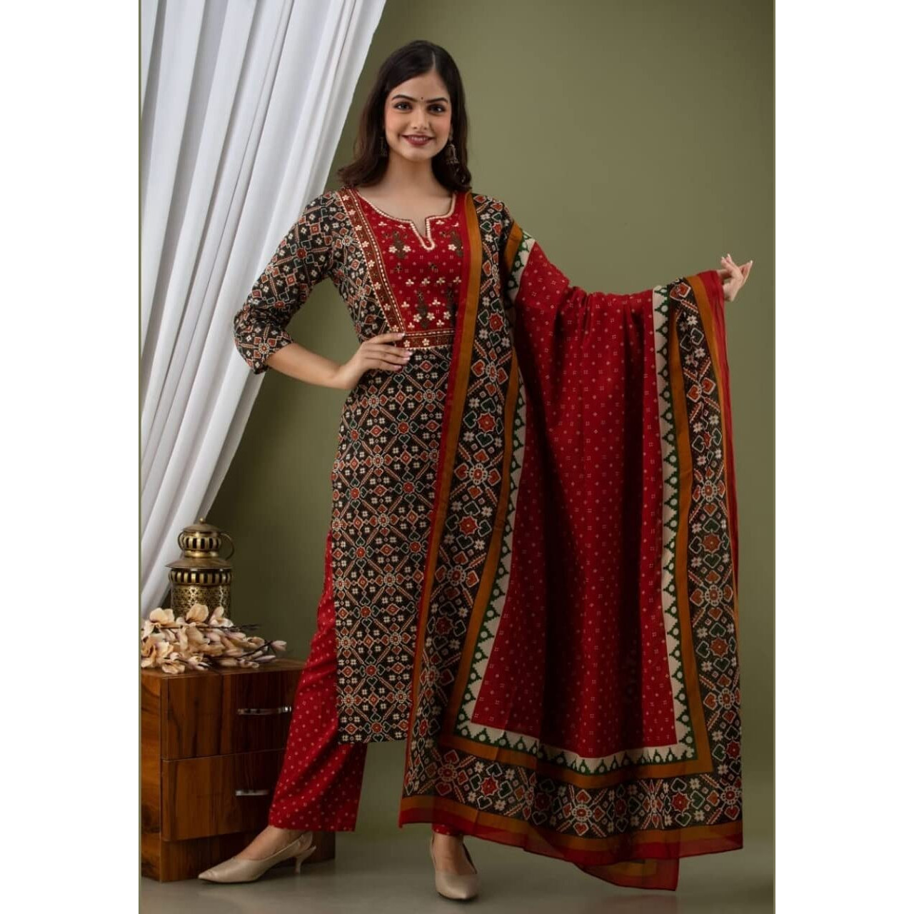 ANNI DESIGNER Women's Cotton Blend Printed Straight Kurta with Pant & Dupatta (Makshi Red_S_Red_Small)