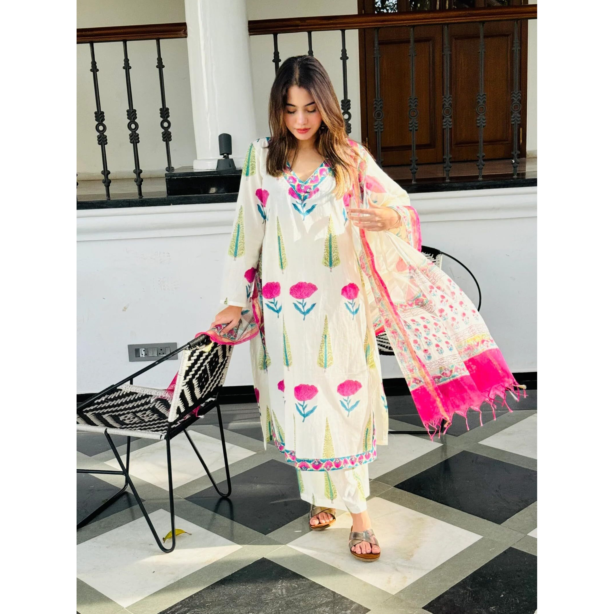 ANNI DESIGNER Women's Rayon Blend Straight Printed Kurta with Pant & Dupatta (ZIGGI White_S_White_Small)