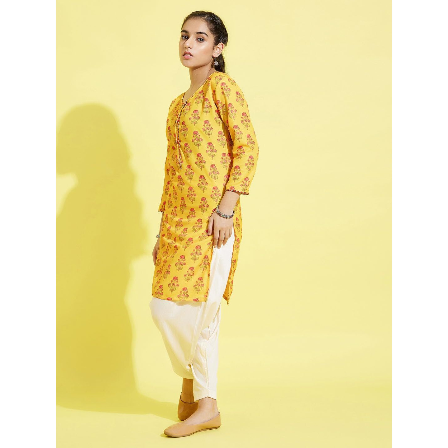 VASTRAMAY YUVA Girls' Mustard and Cream Kurta and Patiala Set_VYUVGK007ORnPTYCR_36XL