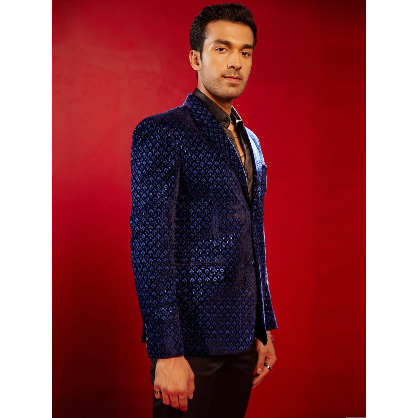VASTRAMAY Men's Blue Velvet Blazer_VSHRMCT023BU_42