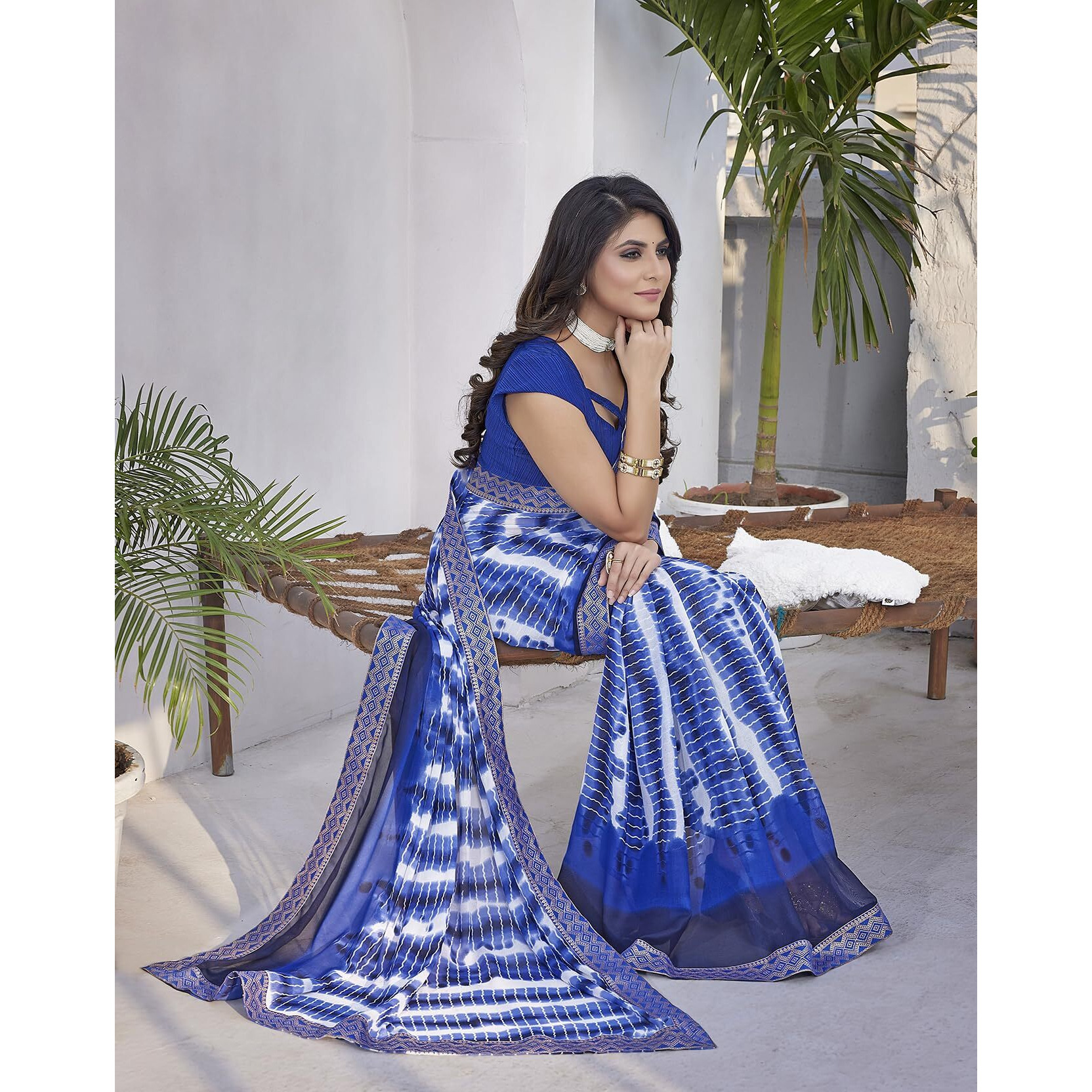 Yashika Women's Beautifull Printed Jacquard Lace Georgette Saree with Blouse Material||Royal Blue Coloured Georgette Saree||AZ-YS-P1-STYLISH BLUE