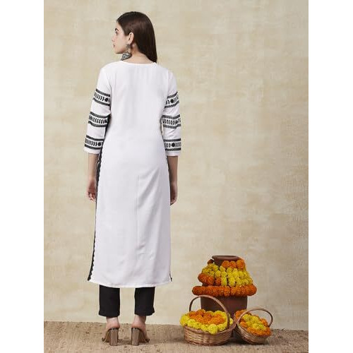 ANNI DESIGNER Women's Cotton Blend Chikankari Embroidered Straight Kurta (Stho-White-NRK_L_White_Large)