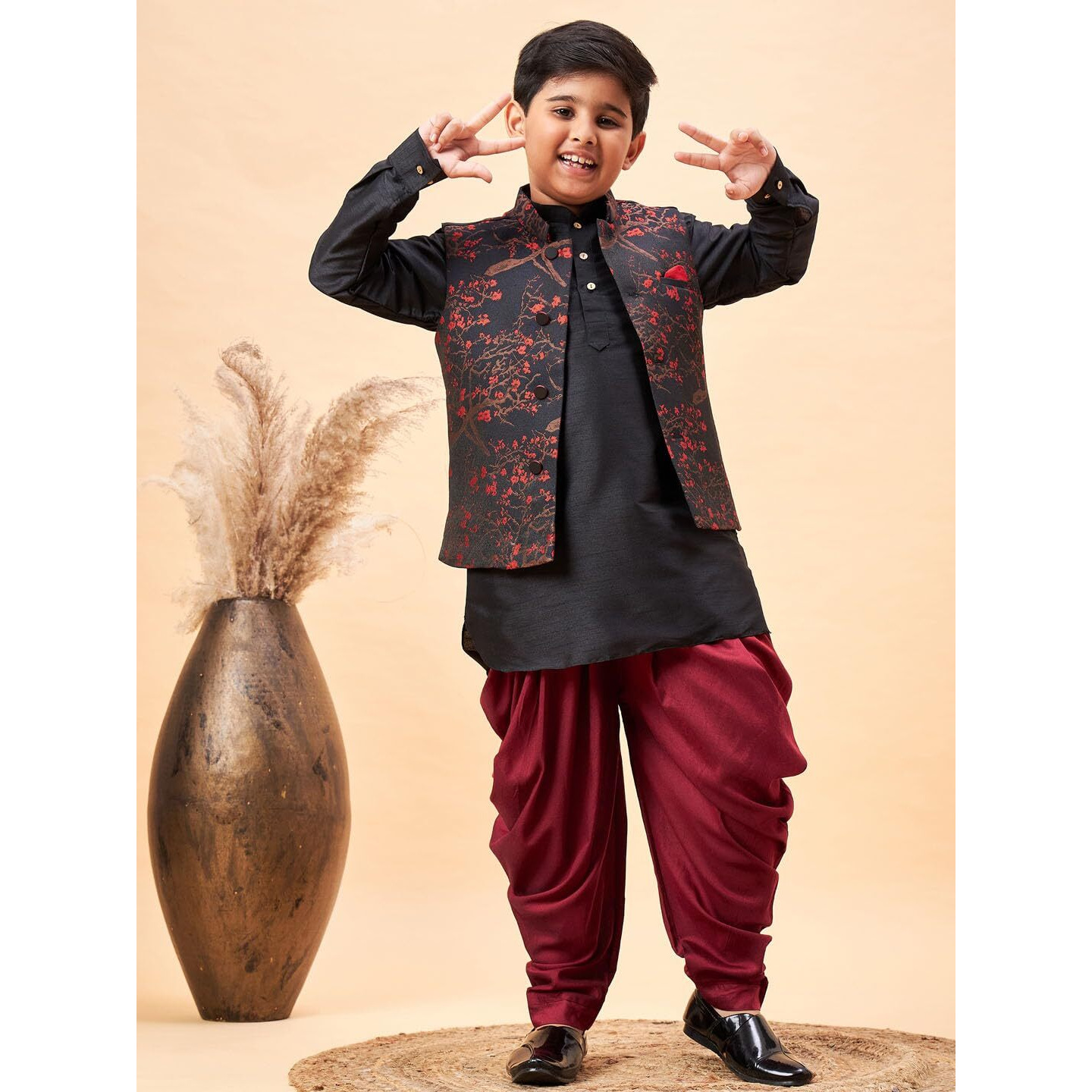 VASTRAMAY Boys' Black Jacket, Kurta and Dhoti Set_JBNBJ013MAnBUK001BLnCDMA_36