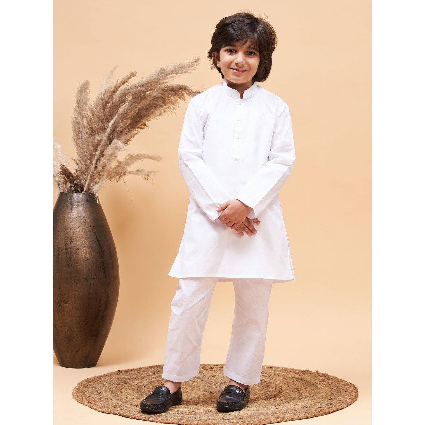 VASTRAMAY Boys' Pure Cotton Kurta Pyjama Set  Full Sleeves Ethnic Wear with Mandarin Collar for Holi & Eid