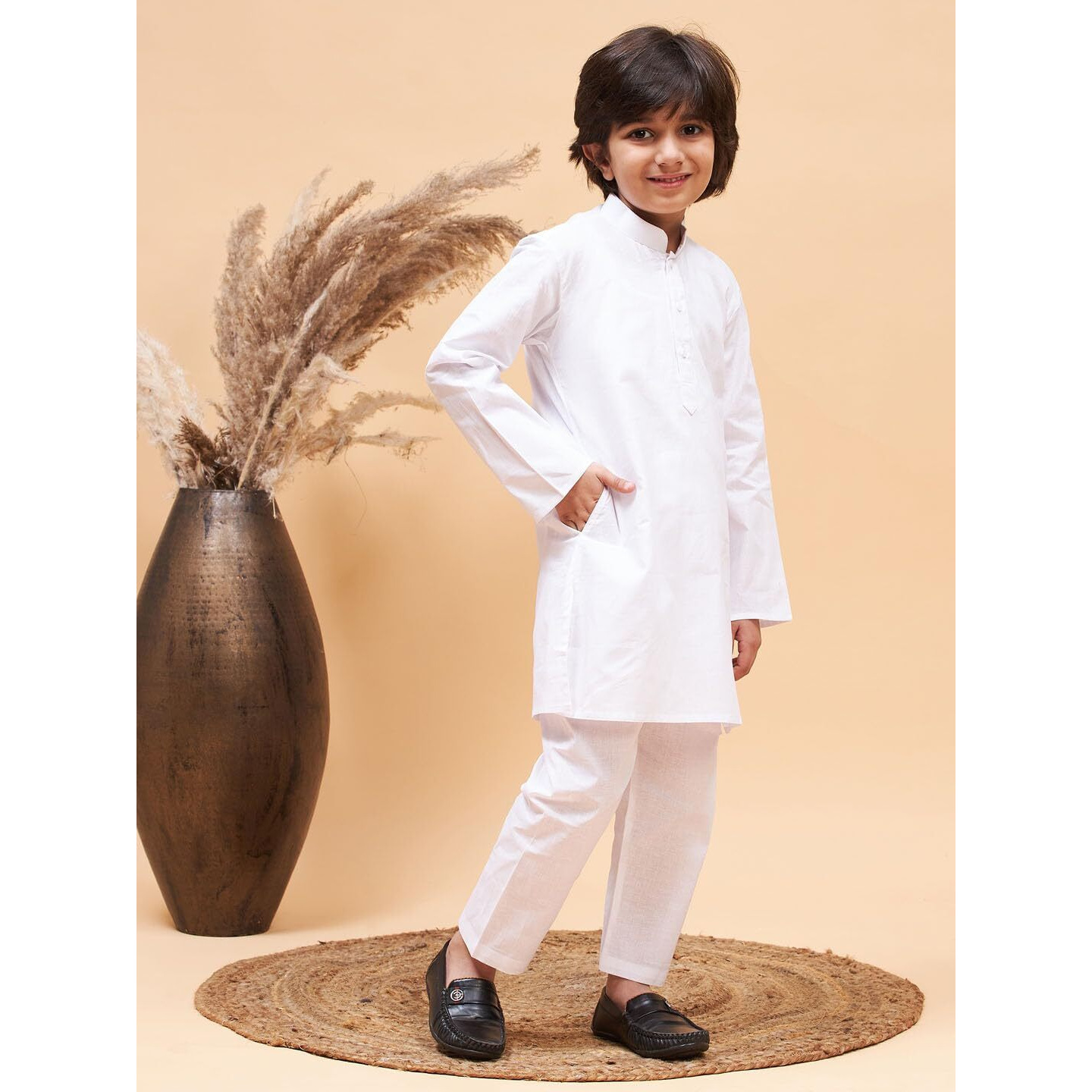 VASTRAMAY Boys' Pure Cotton Kurta Pyjama Set  Full Sleeves Ethnic Wear with Mandarin Collar for Holi & Eid