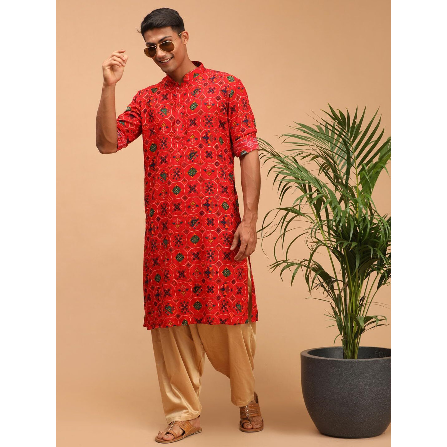 VASTRAMAY Men's Red and Rose Gold Cotton Blend Kurta and Patiala Set_VASMK160RDnPTYRG_40