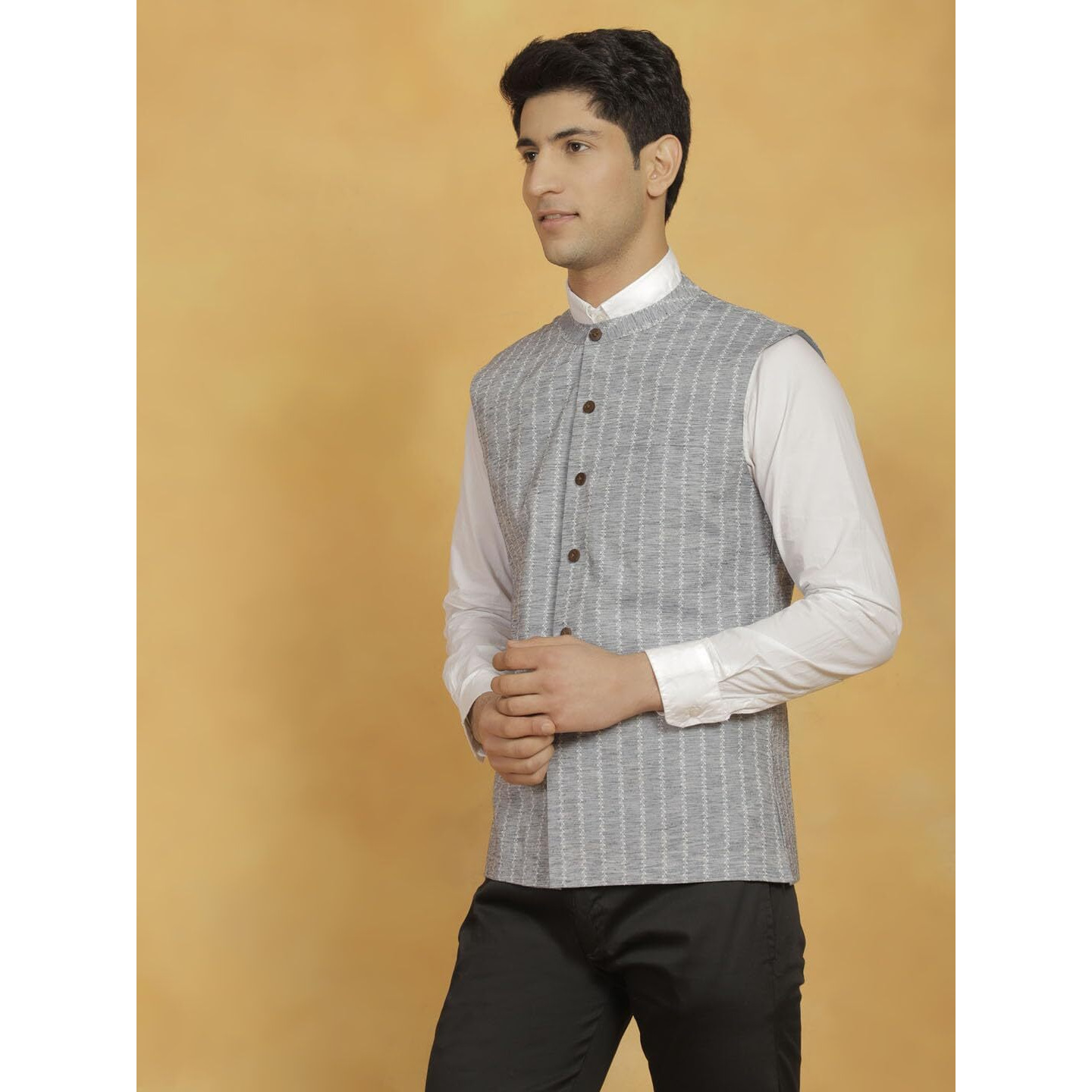 VASTRAMAY Men's Cotton Kurta I Self Design Jacket Regular Nehru Jacket I Fastive Party Wedding Neharu Jackets_VASMJ296GY_40