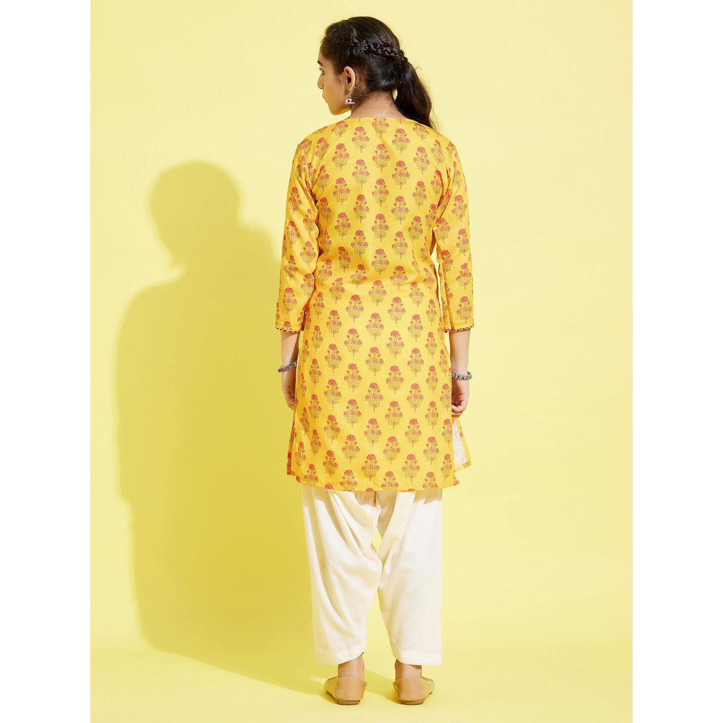 VASTRAMAY YUVA Girls' Mustard and Cream Kurta and Patiala Set_VYUVGK007ORnPTYCR_36M