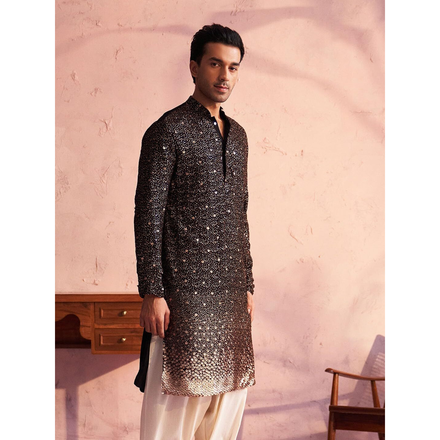 VASTRAMAY Men's Black Georgette Kurta_VSHRMK229BL_42