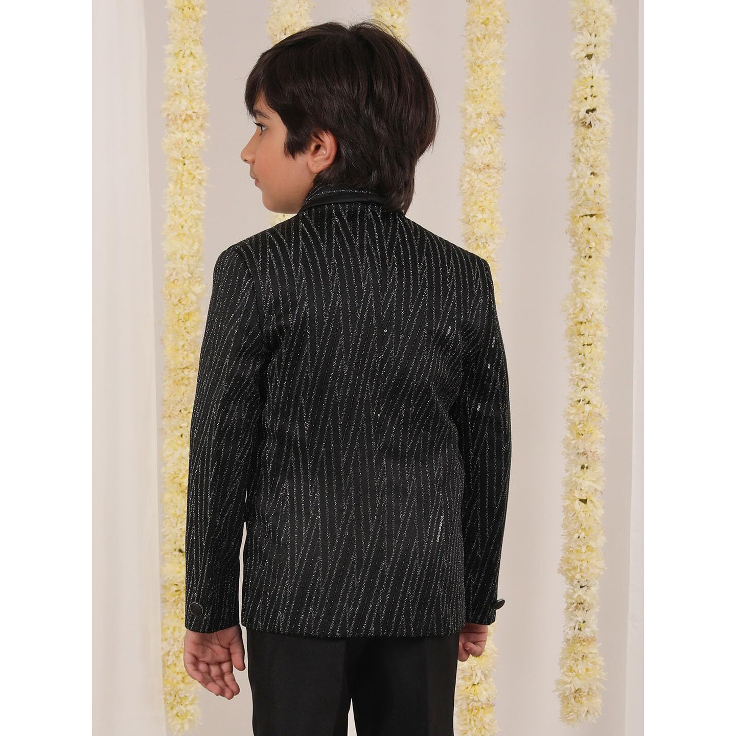 VASTRAMAY Boys' Black Silk Blend Blazer_VASBCT028BL_24