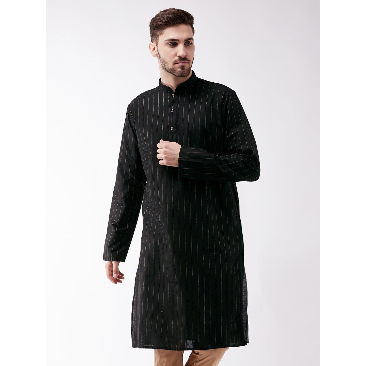 VASTRAMAY Regular Men's Black Cotton Blend Kurta (VASMK100BL_42