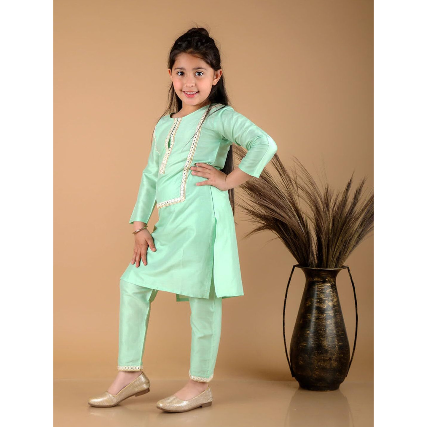 VASTRAMAY Girls' Mirror Work Viscose Kurta And Pant Set | Viscose Fabric Mirror Work Kurta And Pant Set - Traditional Design - Ideal for Weddings, Festivals, and Special Occasions