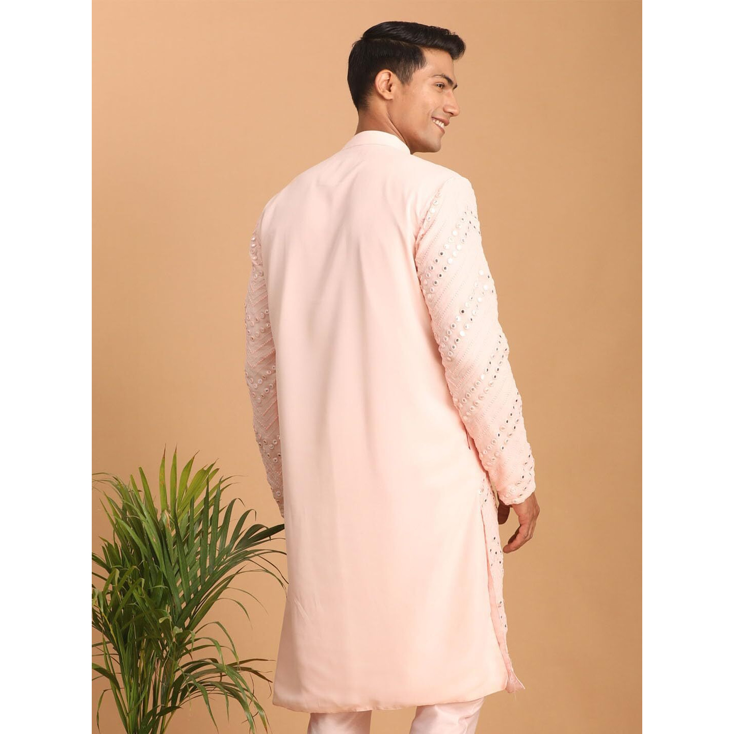 VASTRAMAY Men's Pink Georgette Kurta Pyjama Set | Mirror Work Georgette Kurta for Men. | Timeless Elegance for Festivals & Events | Classic Design, Premium Comfort, and Versatile Style