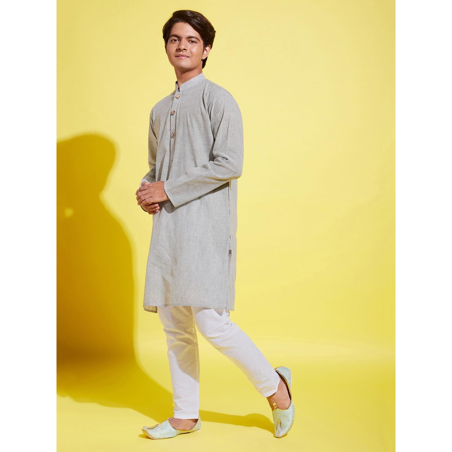 VASTRAMAY YUVA Boys' Ash Grey and White Pure Cotton Kurta Pyjama Set_VYUVBK070GYnPWH_36M