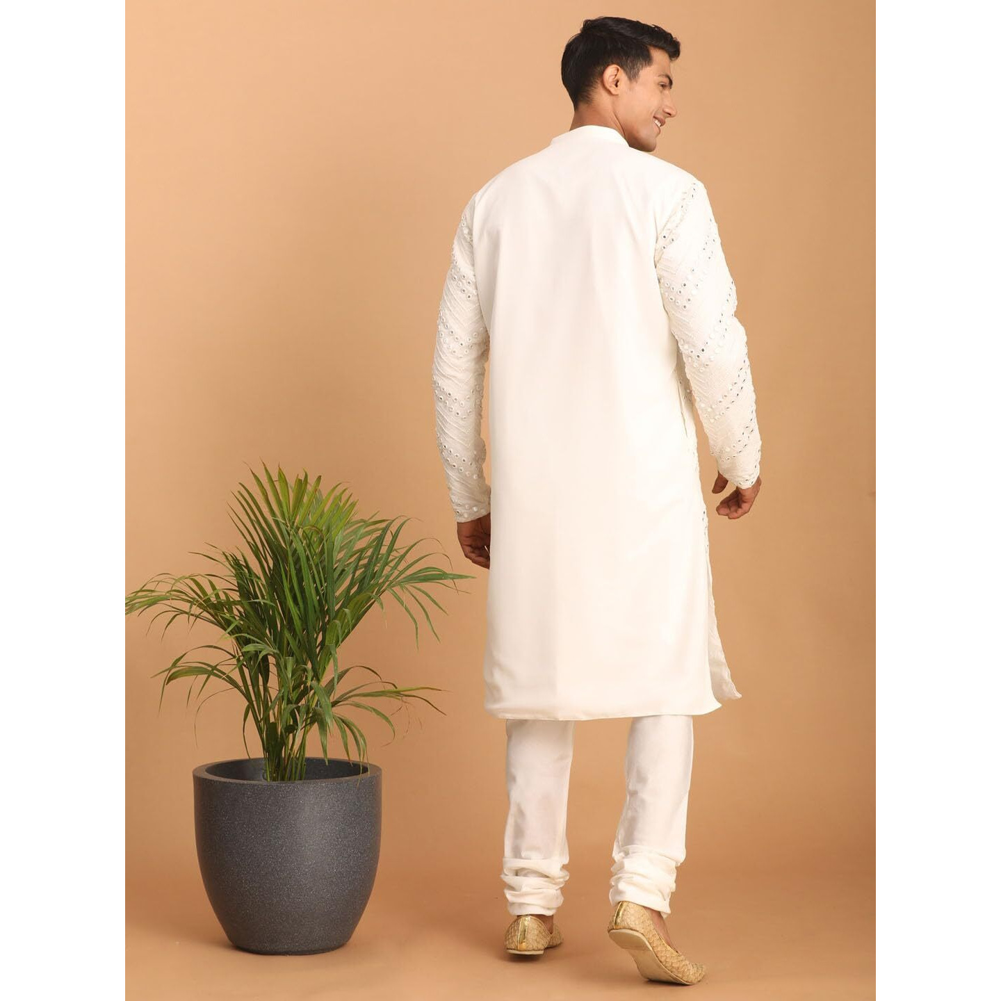 VASTRAMAY Men's White Georgette Kurta Pyjama Set | Mirror work White Georgette Kurta and Pyjama Set.