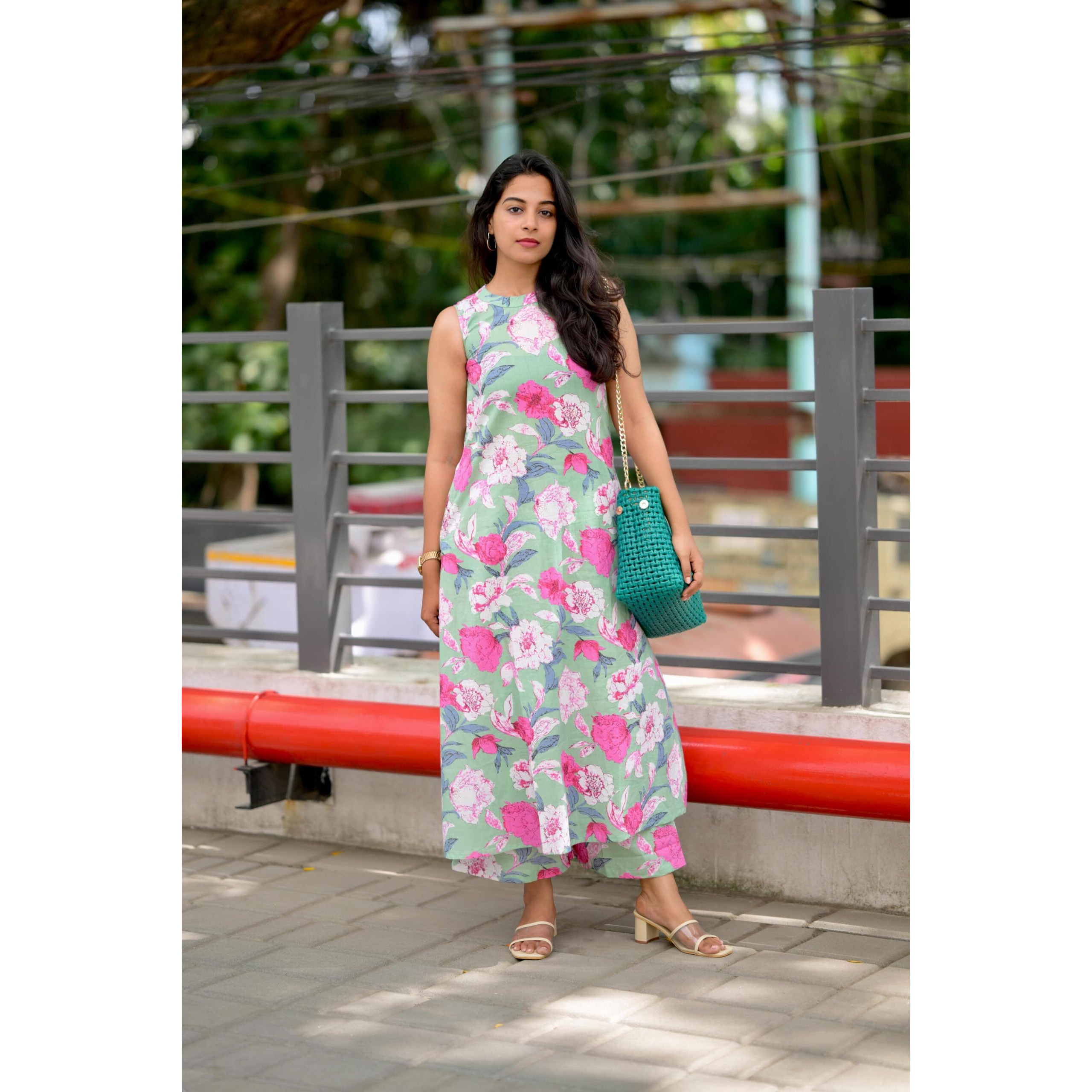 ANNI DESIGNER Women's Rayon Blend Anarkali Printed Kurta with Pant (Thomas Pista_XL_Pista_X-Large)