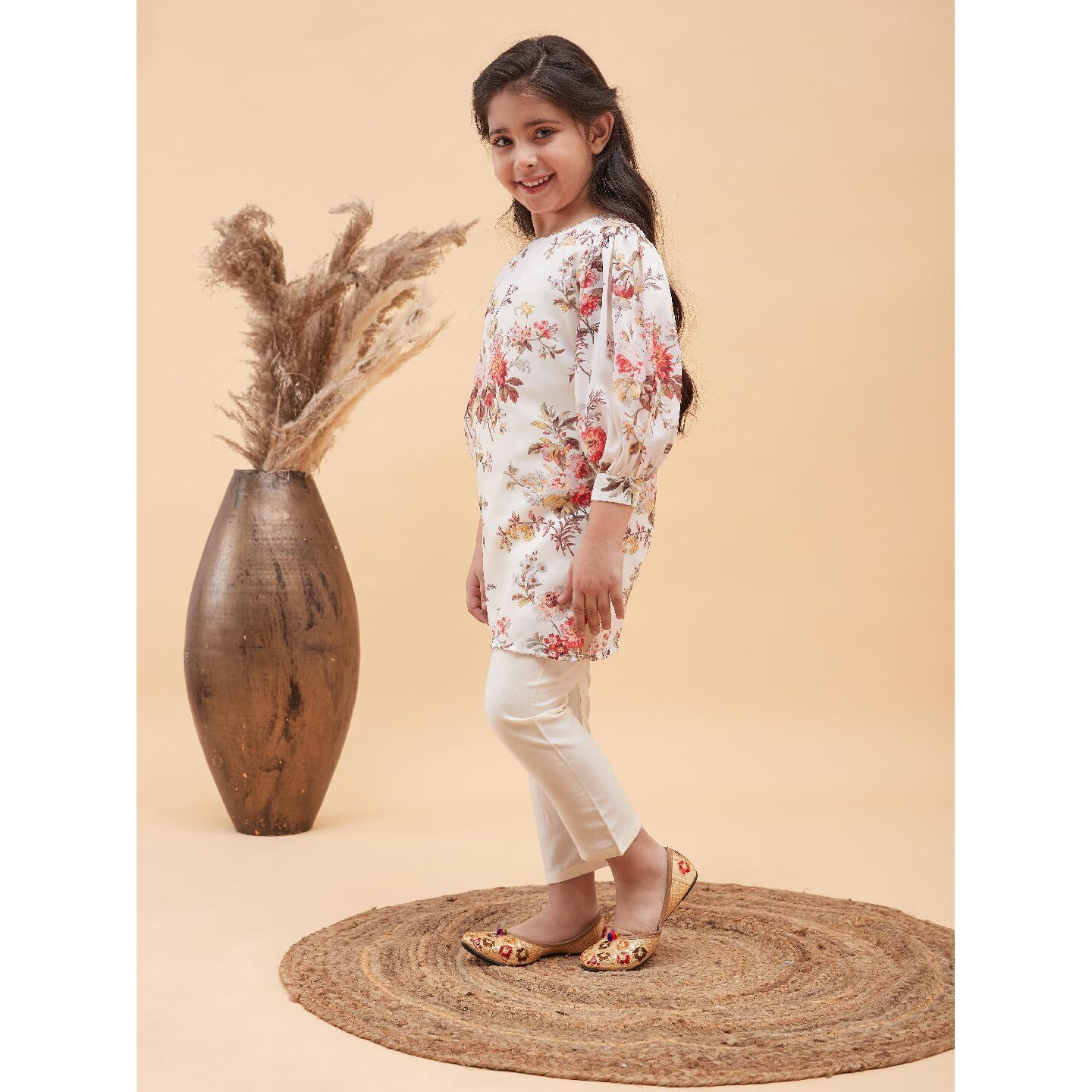 VASTRAMAY Girls' Cream Kurta And Pant Set_VASGK004CRnGP02CR_34