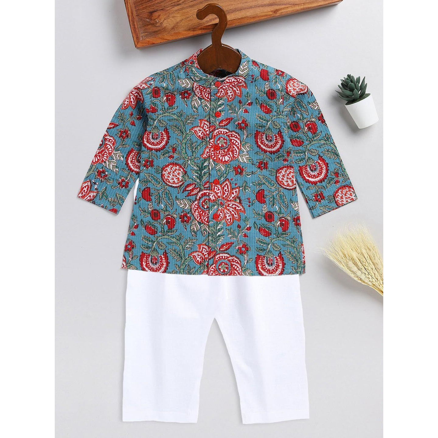 VASTRAMAY Infant Boys Blue And White Cotton Blend Kurta Pyjama Set_VSHISBK197nPWH_14
