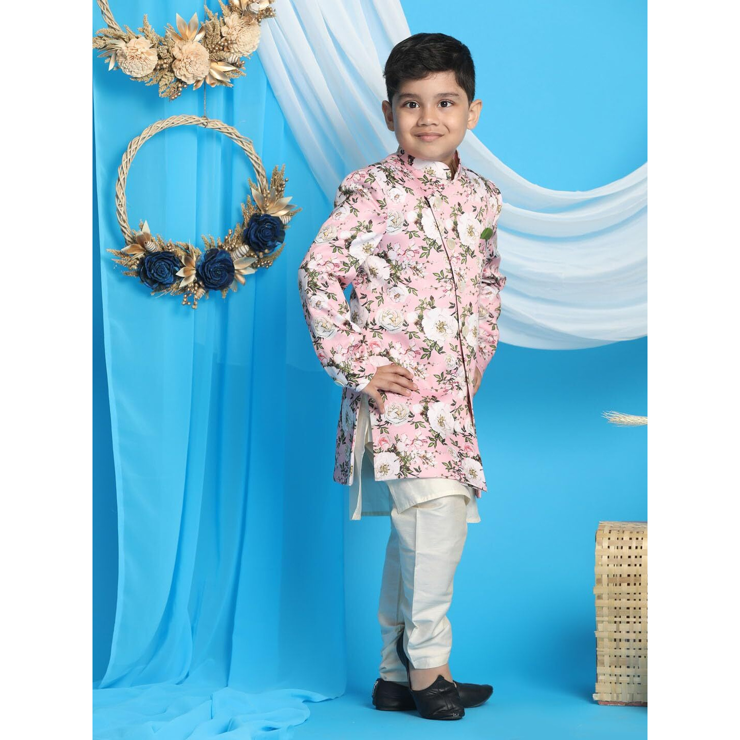 VASTRAMAY Boys' Cream And Pink Indowestern Set_VASBIW019PNnBK091CRnVPCR_36
