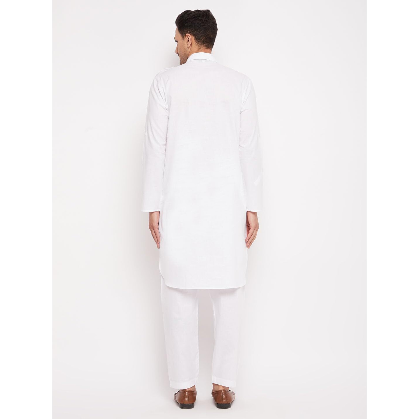 VASTRAMAY Men's Cotton Blend White Pathani Kurta Set - Classic Ethnic Attire, Cultural Celebrations & Independence Day | Stylish Pathani Style Kurta In Cotton Fabric Has Roll Up Sleeves With Salwar