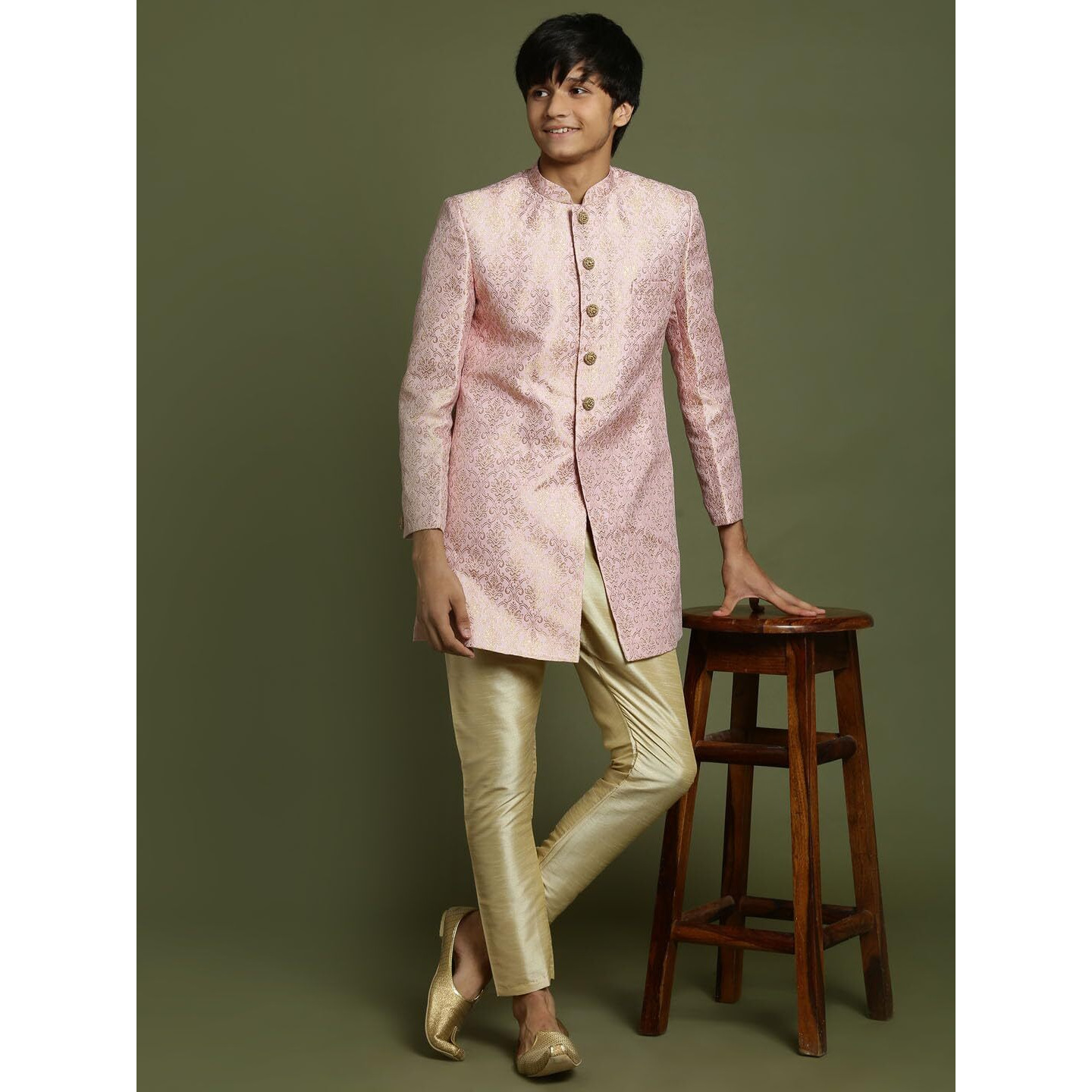 VASTRAMAY YUVA Boys' Pink And Gold Sherwani And Pyjama Set_VYUVBSW128nPGO_36L
