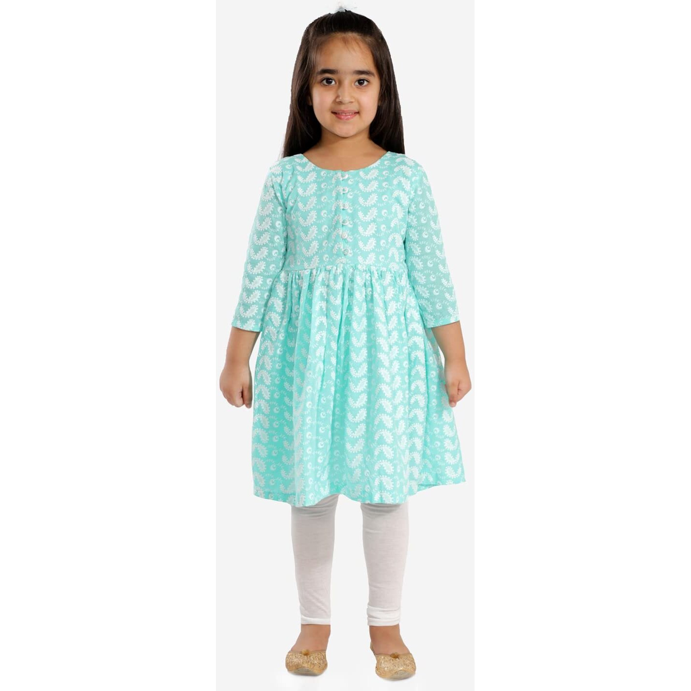 VASTRAMAY Boys' Green And White Kurta Pyjama Set & Girls' Chikankari Cotton Kurta And Leggings Set[Boy's (4-5 Years) / Girl's (5-6 Years)]