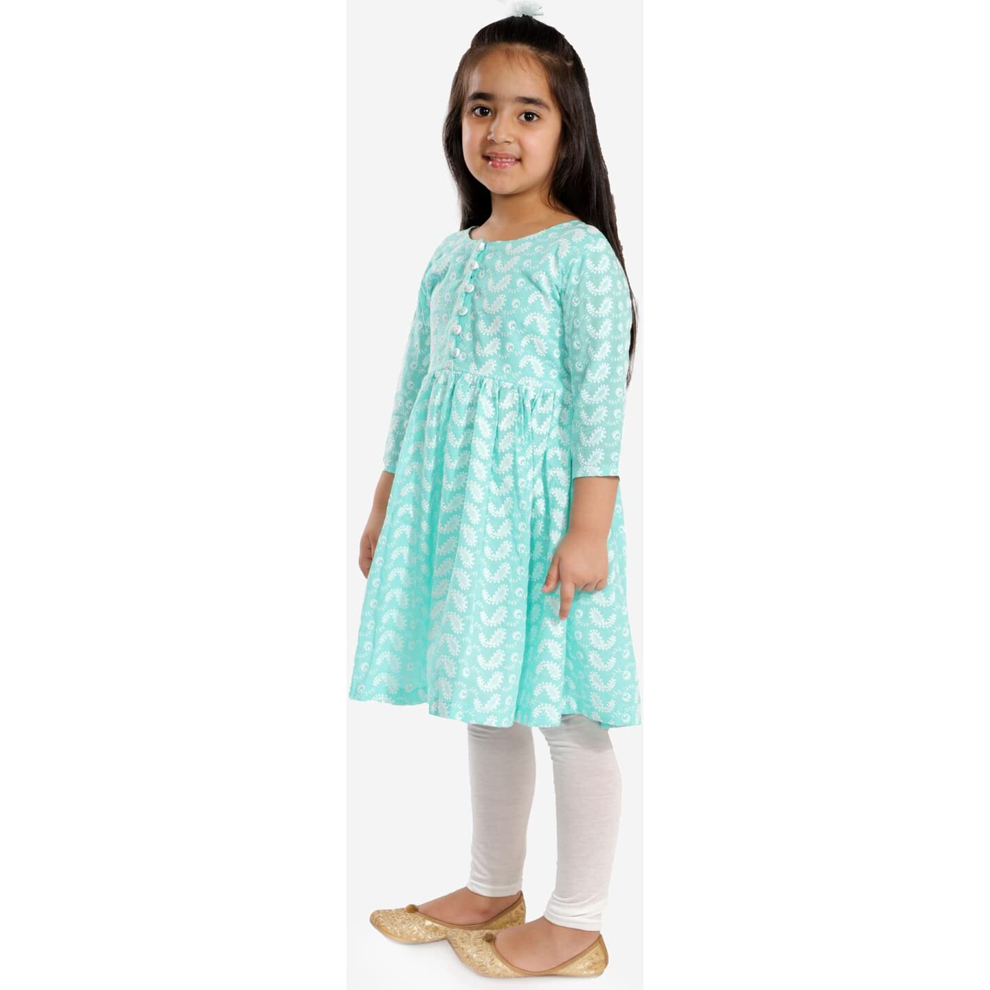 VASTRAMAY Boys' Green And White Kurta Pyjama Set & Girls' Chikankari Cotton Kurta And Leggings Set[Boy's (4-5 Years) / Girl's (5-6 Years)]