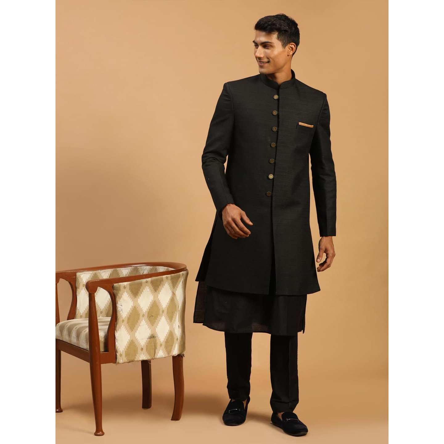 VASTRAMAY Men's Black Viscose Sherwani Set