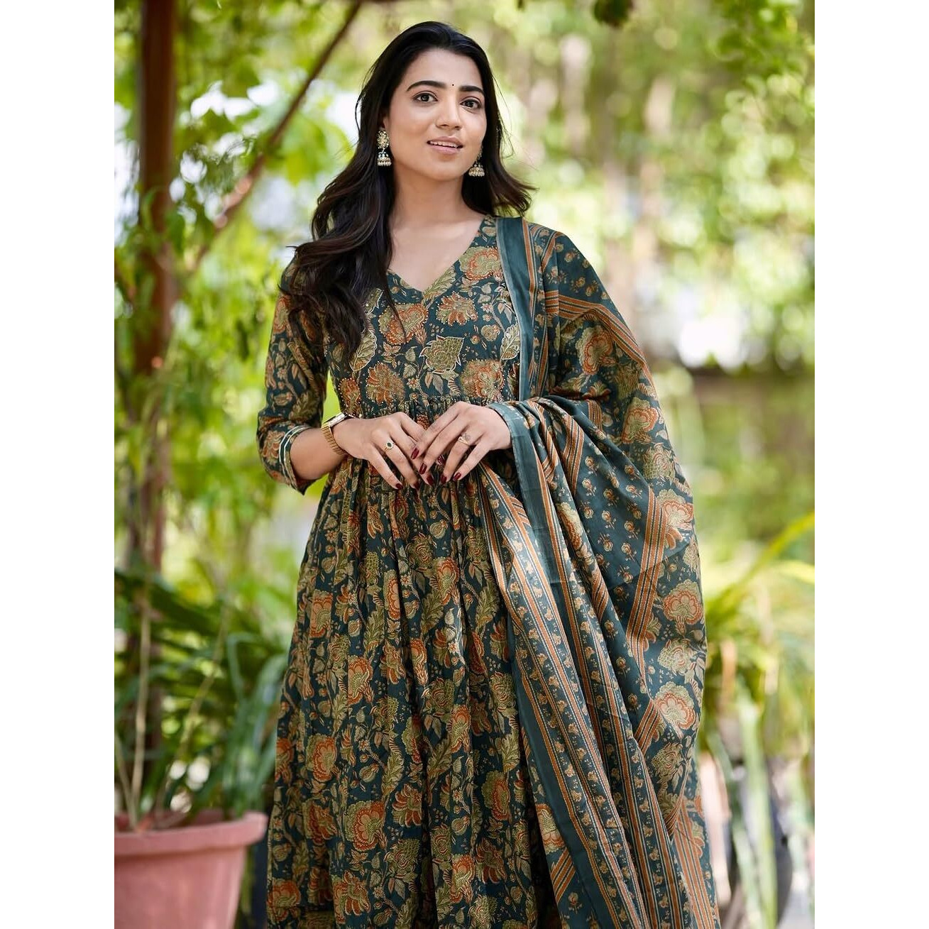 KLOSIA Women Printed Anarkali Kurta and Pant Set with Dupatta (in, Alpha, M, Green)