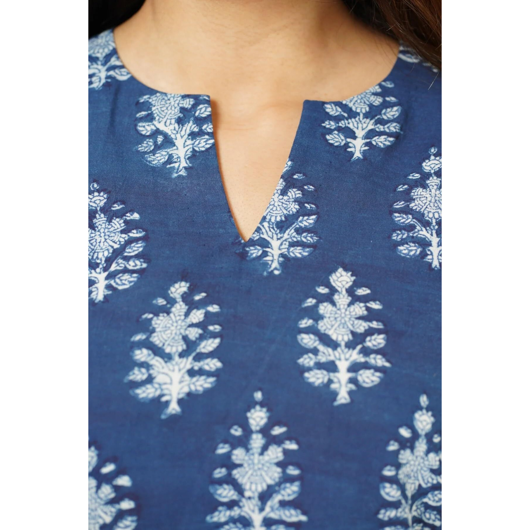 KLOSIA Women Printed Short Kurta (in, Alpha, L, Indigo Blue)