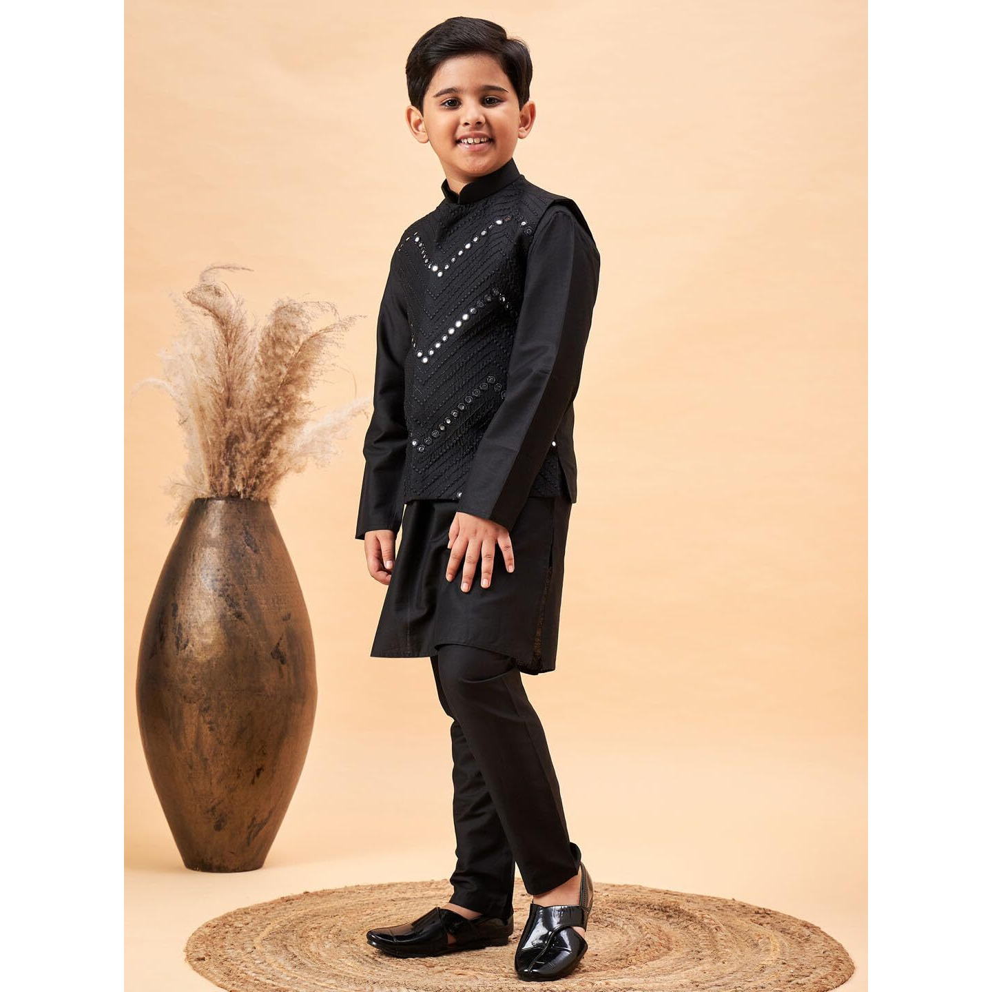 VASTRAMAY Boys' Black Jacket, Kurta and Pyjama Set_VASBJ133BLnBK091BLnVPBL_36