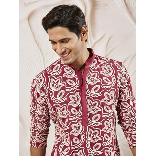 VASTRAMAY Men's Maroon Georgette Kurta, Georgette Embroidered Kurta for Men for Weddings & Festivals, Traditional Indian Wear