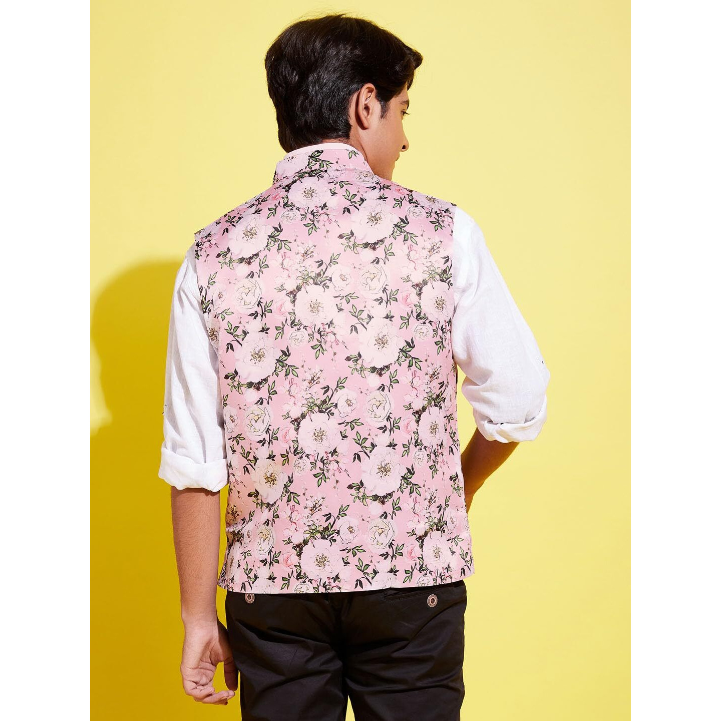 VASTRAMAY YUVA Boys' Multicolor-Base-Pink Nehru Jacket_VYUVBJ055PN_36L
