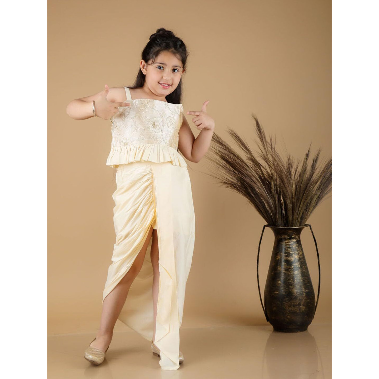 VASTRAMAY Girls' Cream Lehenga Set (VASGLC003GO_Size_30_Cream)