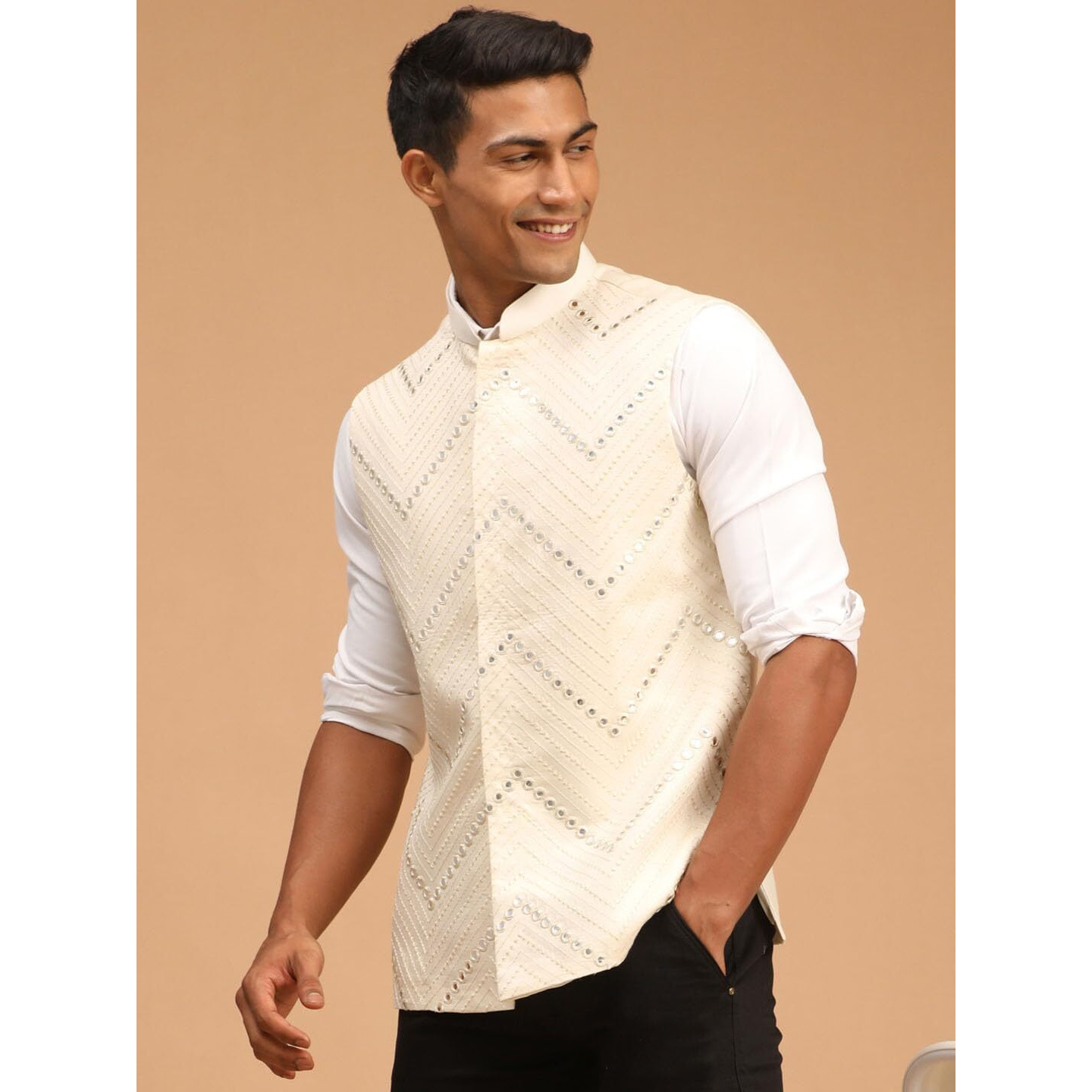 VASTRAMAY Men's Cream Mirror Work Nehru Jacket | Mirror Work Chevron Pattern Chic Jacket For Men