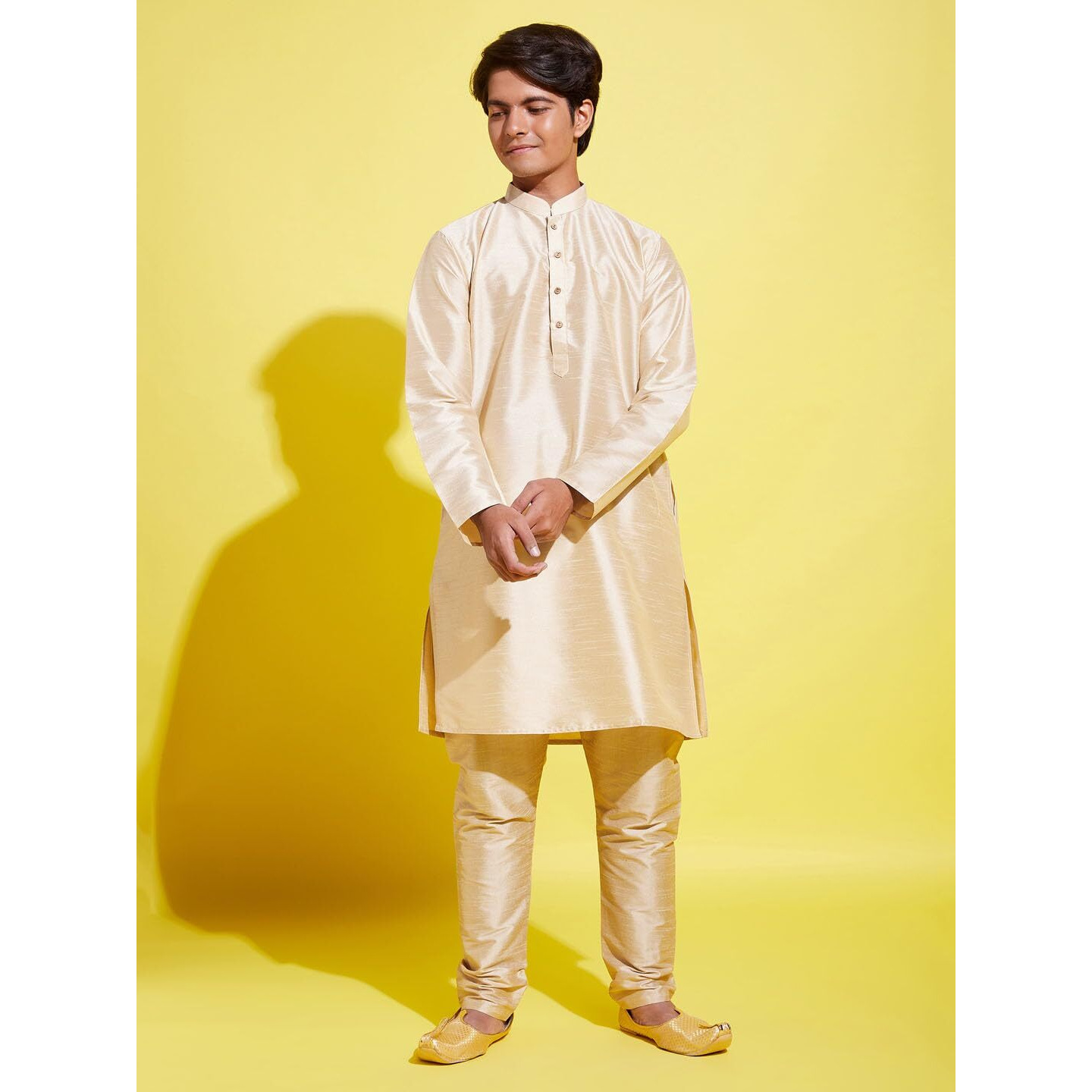VASTRAMAY YUVA Boys' Gold Silk Blend Kurta Pyjama Set_VYUVBKGO001nPGO_36L