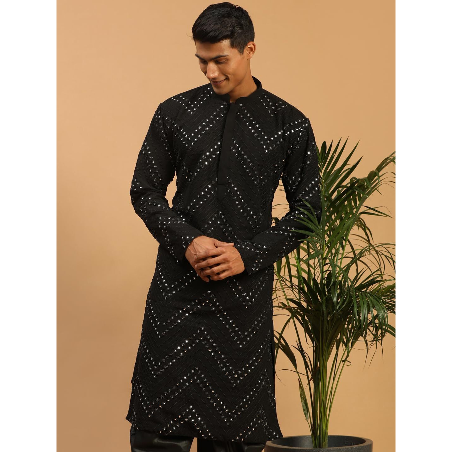 VASTRAMAY Men's Black Georgette Kurta | Mirror Work Black Georgette Kurta for Men. | Timeless Elegance for Festivals & Events | Classic Design, Premium Comfort, and Versatile Style