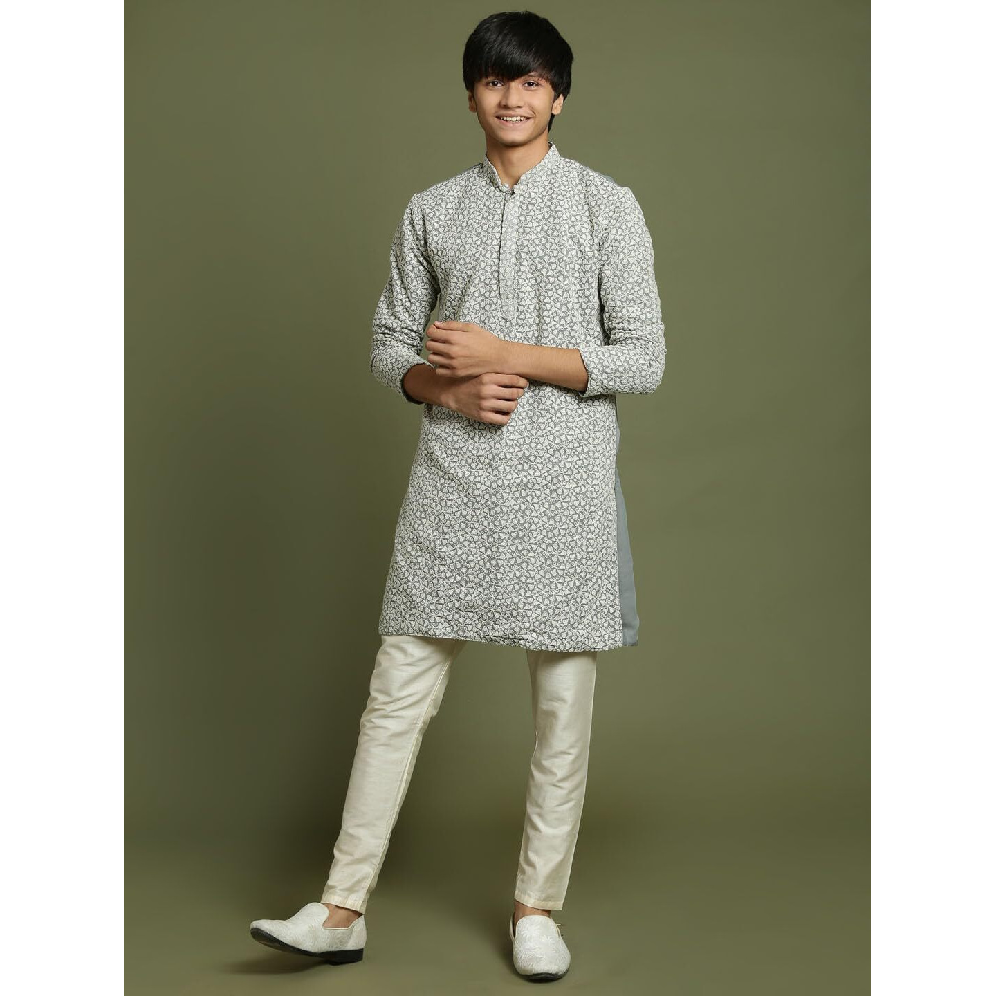 VASTRAMAY YUVA Boys' Grey And Cream Kurta Pyjama Set_VYUVBK206GYnBVPCR_36M